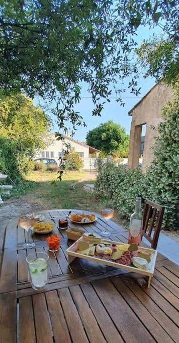 Interlude Villa LʼIsle-sur-la-Sorgue Dış mekan fotoğraf